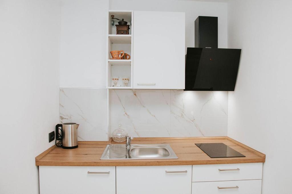 Apartmaji Ursic Кобарід Екстер'єр фото